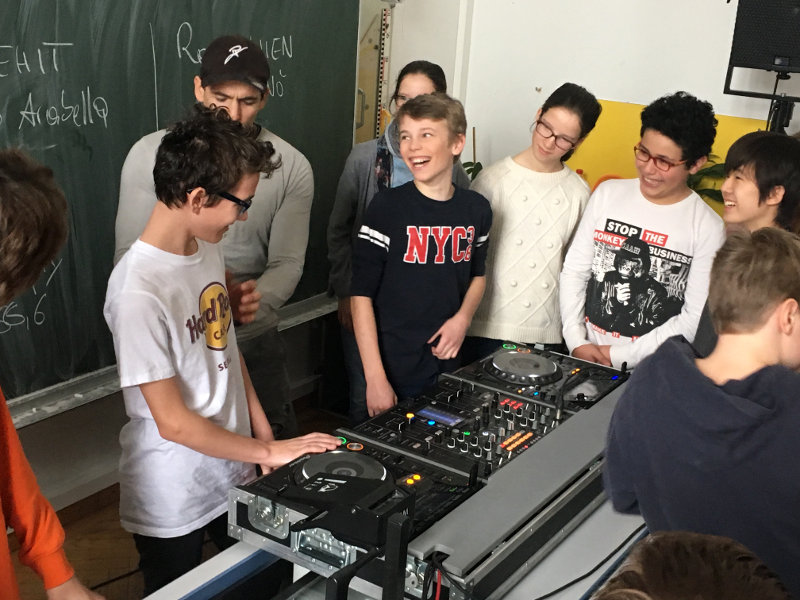 radioIMG 8558