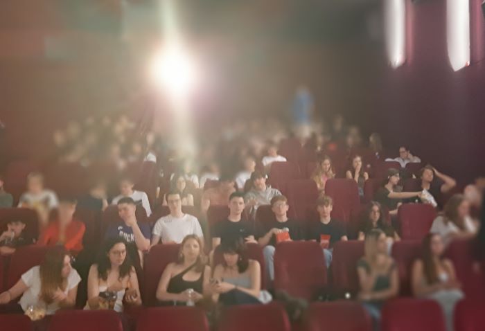 Nawalny – ein fesselndes Porträt eines mutigen und humorvollen Oppositionellen – 7AC | 7B | 6B | 6C | 6D