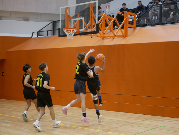Basketball Burschen 24/25: Gold für die Oberstufe, Bronze für die Jüngsten
