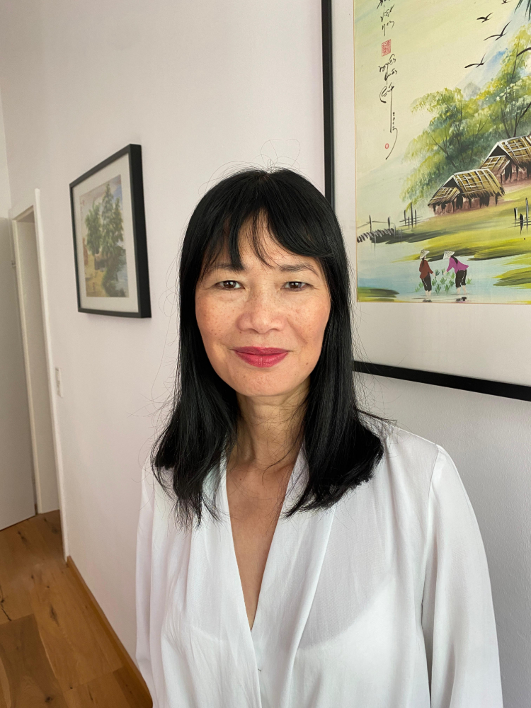 Die Zeitzeugin Hien Hoang – 8A, Geschichte+